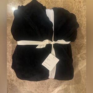 NWT Pottery Barn plush robe